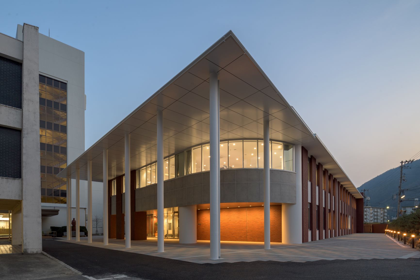 広島文教大学 広島文教大学